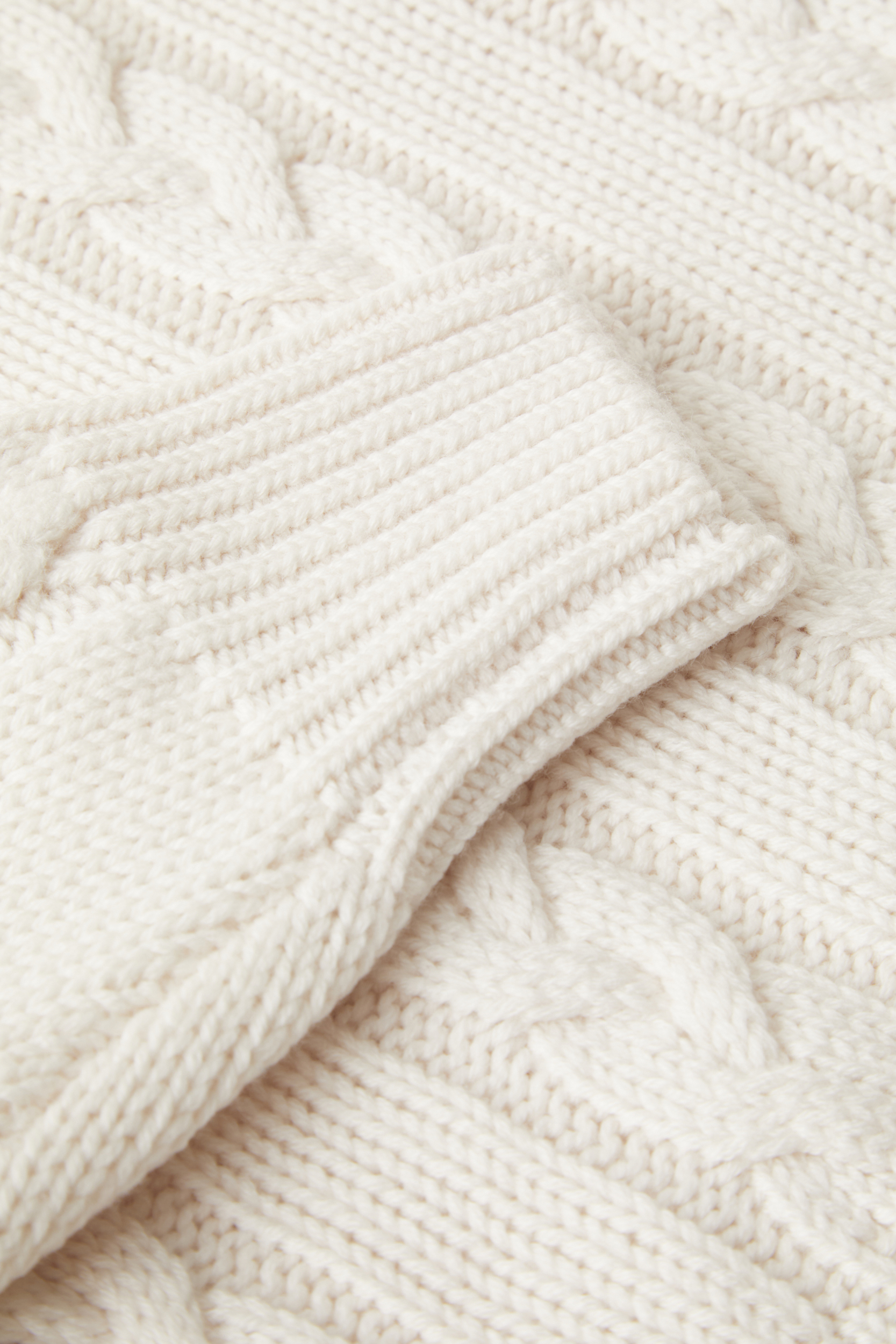 Kirk White/cream Merino Wool Cable-Knit Turtleneck Sweater - Barbanera